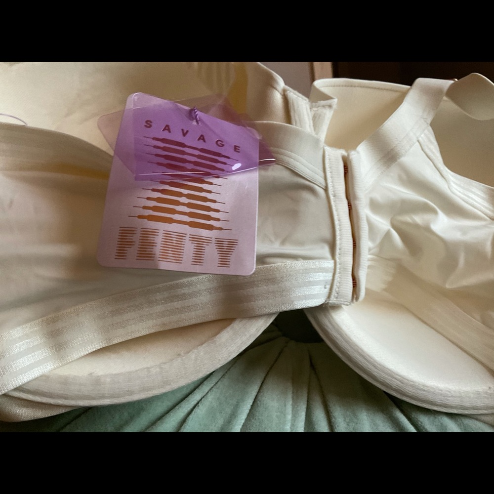 Savage X fenty bra